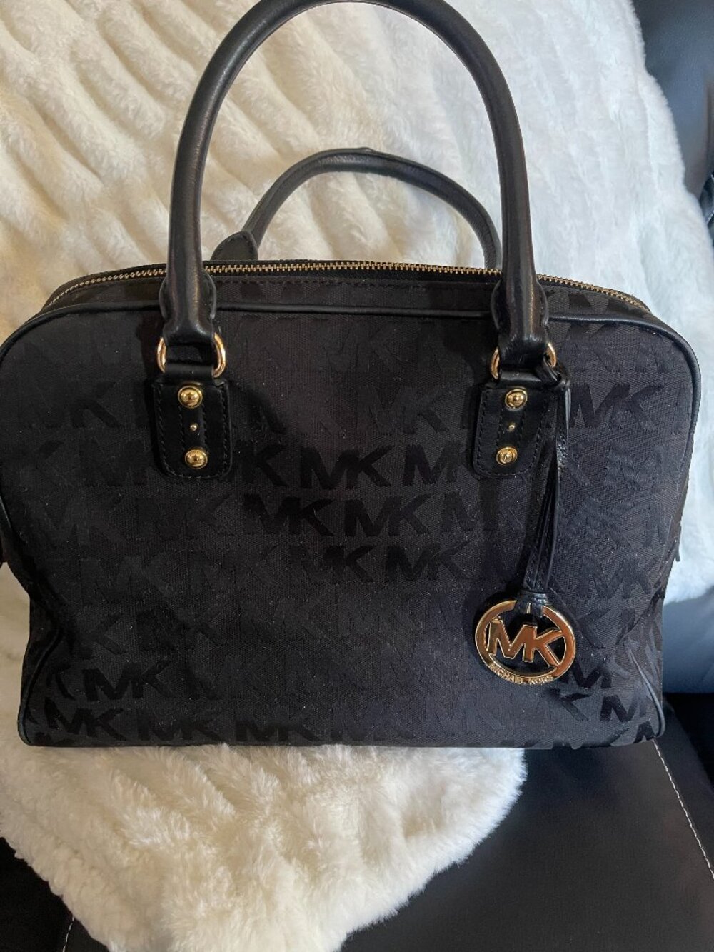 Michael Kors Women’s Handbag Black Satchel Large